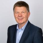 Dr David Cavan