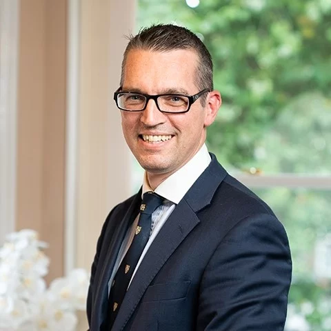 Mr Philip Charlesworth, Consultant Urological Surgeon